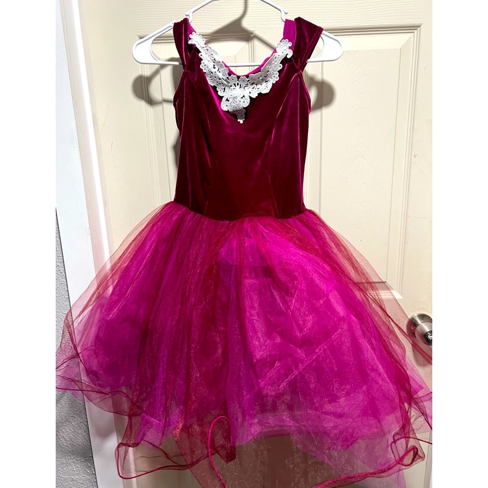 Weissman Ballet costume size medium child.